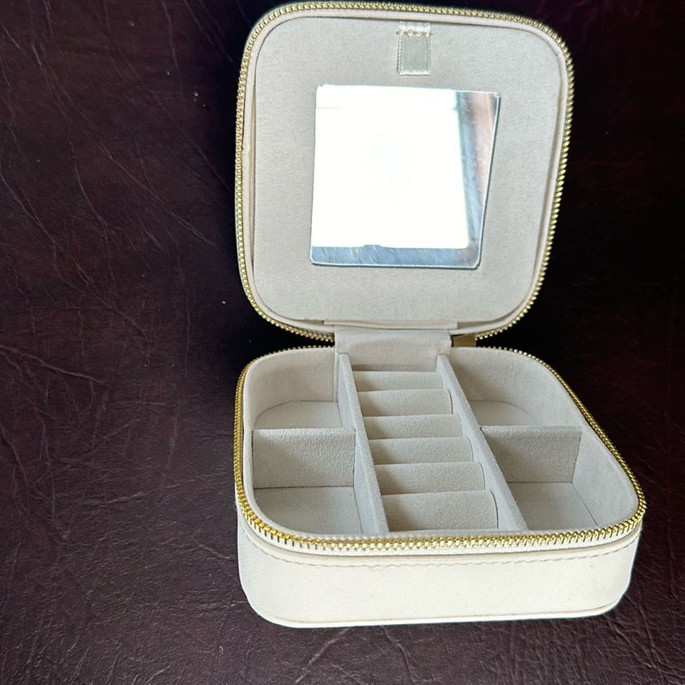 Travel Jewelry Organizer